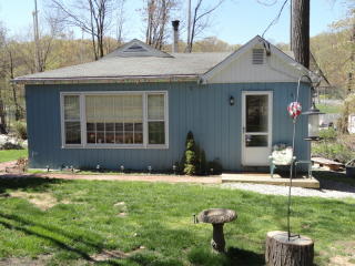 44 Northwestern Way, Hopatcong NJ  07843-1541 exterior