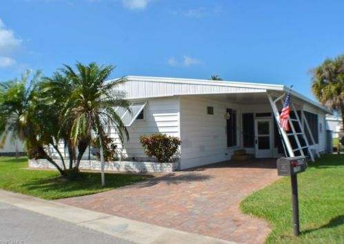17690 Stevens Blvd, Fort Myers Beach, FL 33931-7157