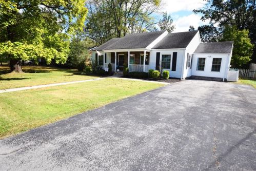 405 Pennsylvania Ave, Lebanon, TN 37087-3835