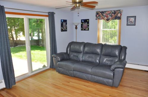 17 Biscayne Pkwy, Nashua NH 03064-1169 exterior