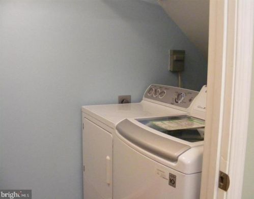 262 Tall Oak Dr, Charles Town WV  25414-5314 exterior