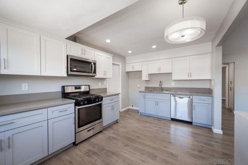 6021 Streamview Dr, San Diego, CA 92115-6621