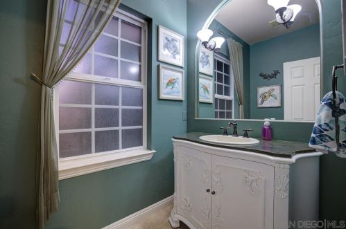 10956 Calle Oro Verde, Valley Center CA  92082-4201 exterior