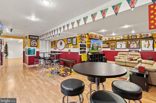 578 Crosswinds Dr, Charles Town WV  25414-3917 exterior