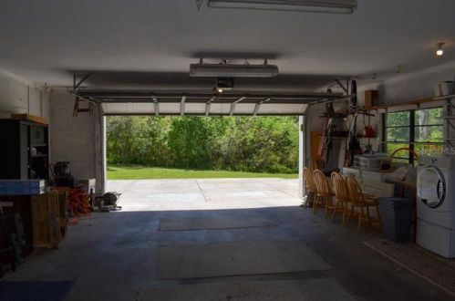 820 Crenshaw Lake Rd, Lutz FL  33548-8129 exterior