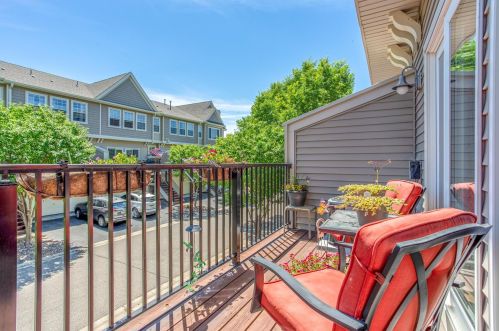 11221 Aberdeen St, Minneapolis, MN 55449-6028