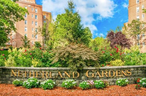5650 Netherland Ave, Bronx NY  10471-4201 exterior