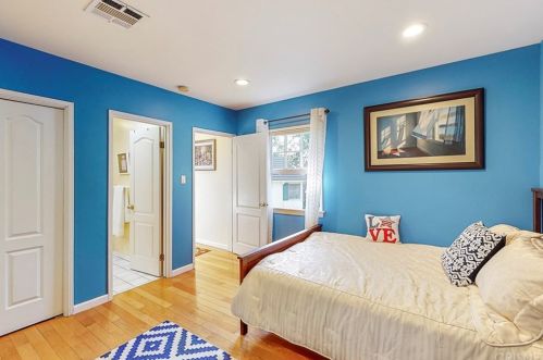 444 Kempton Rd, Glendale, CA 91202-1324