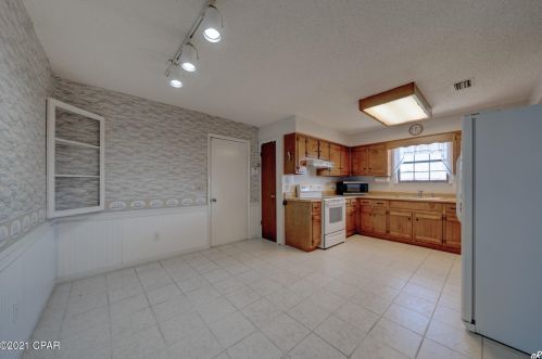 178 Derby Woods Dr, Lynn Haven FL  32444-3316 exterior