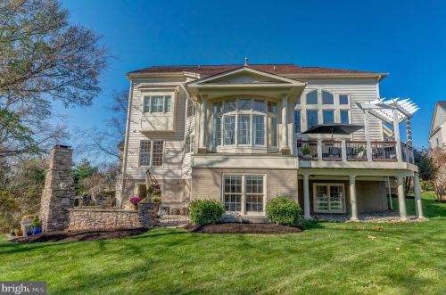 18292 St Georges Ct, Leesburg VA  20176-7421 exterior