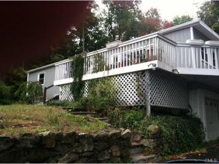 57 Ball Pond Rd, Danbury, CT 06811-2828