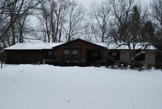 48 Landsdowne Ln, Rochester, NY 14618-3850