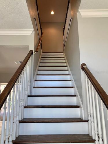 7925 Canyon Lake Cir, Orlando FL  32835-8206 exterior