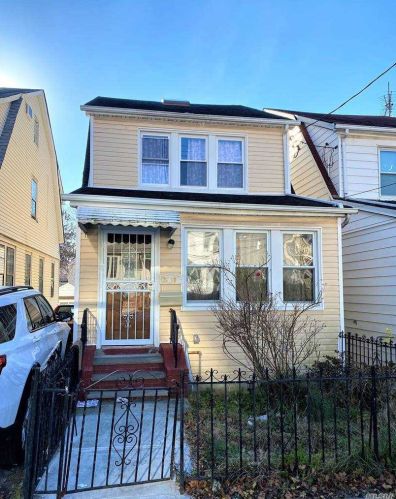 139-50 86th Ave, Jamaica, NY 11435-1019