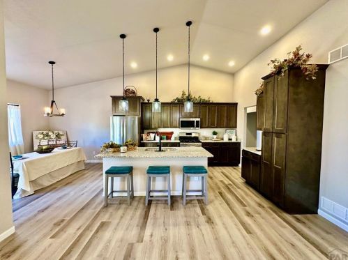 845 Aguilar Dr, Pueblo CO  81007-7595 exterior