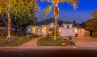 7376 Gilroy Ave, Fresno, CA 93722-3413