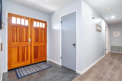 1654 Donner Way, Woodland CA  95695-5564 exterior