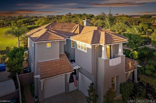 1549 Fairway Vis, Encinitas CA  92024-1295 exterior