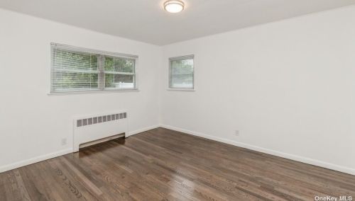 26 Westbury Ave, Hicksville NY  11803-3414 exterior
