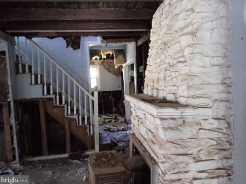 39 Pechins Mill Rd, Collegeville PA  19426-3201 exterior