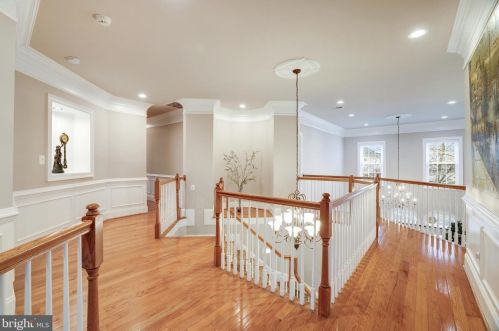 43331 Riverpoint Dr, Leesburg VA 20176-1296 exterior