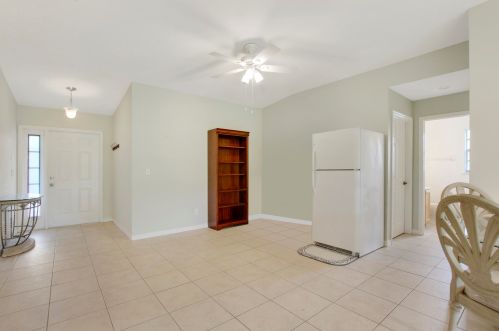 6517 Las Palmas Way, Fort Pierce, FL 34952-9032