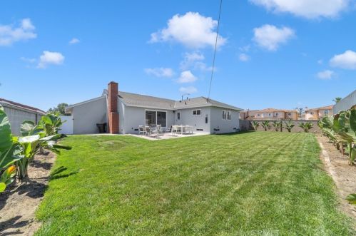 3181 Rome Ave, Anaheim CA  92804-3810 exterior