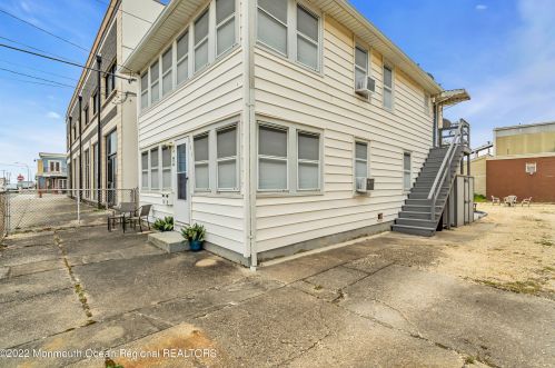 111 Blaine Ave, Pelican Island, NJ 08751-2310