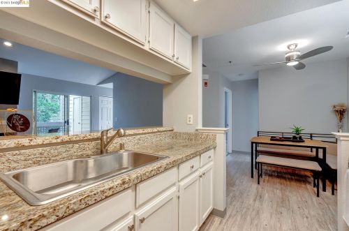 308 Dursey Dr, Pinole CA  94564-2665 exterior