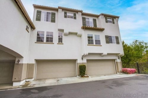 3147 Via Puerta, Carlsbad CA  92009-6081 exterior