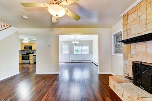 12 4th St, Wantage NJ  07461-2512 exterior