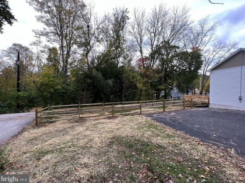 970 Gravel Pike, Collegeville PA  19473-2832 exterior