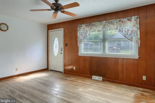 337 Perry St, West Enola PA  17025-2538 exterior