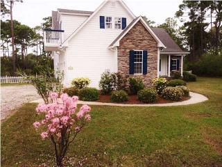 144 Shadow Bay Dr, Saint George Island, FL 32328-3374