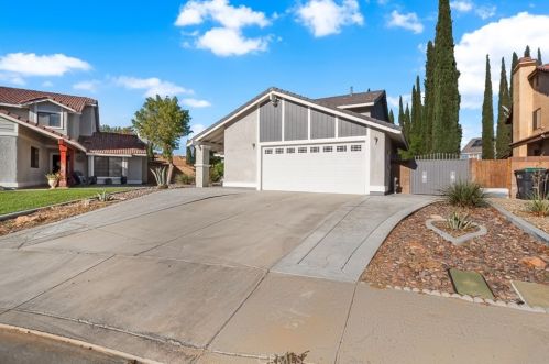 43922 Windsor Pl, Lancaster, CA 93536-5885