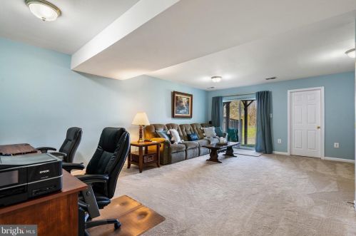 14238 Hunters Run Way, Gainesville VA  20155-4408 exterior