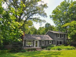 512 Fairlawn Cir, Maryville, TN 37801-4506