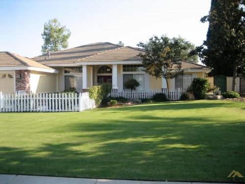 13541 Smoke Creek Ave, Bakersfield, CA 93314-9031