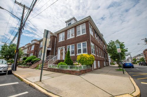 717 90th St, North Bergen, NJ 07047-5243