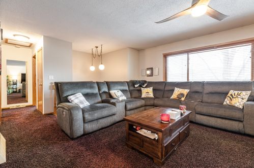 1610 Cliffview Dr, Holmen WI  54636-9649 exterior