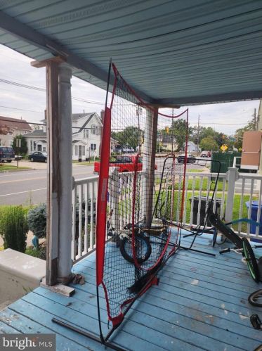 3 Grv Ave, West Deptford NJ  08063-1526 exterior