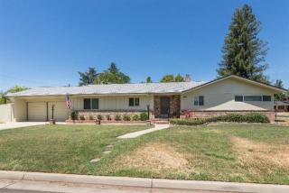 5593 6th St, Fresno, CA 93710-6356