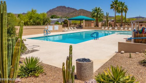 7720 Touchstone St, Tucson AZ 85735-9046 exterior