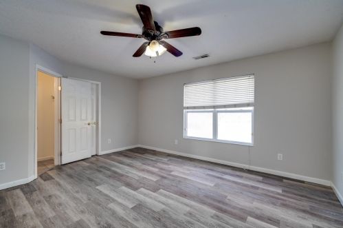 2047 River Birch Dr, Amelia OH  45102-2320 exterior