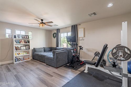 4027 Cullumber St, Gilbert AZ  85234-6082 exterior