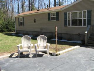 42 Emery Rd, Jaffrey NH  03452-5200 exterior