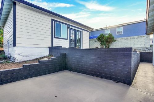 2412 20th St, National City CA  91950-6108 exterior
