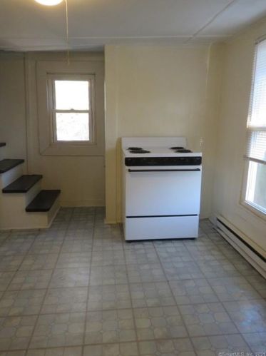 207 Main St, Colchester CT  06415-1405 exterior