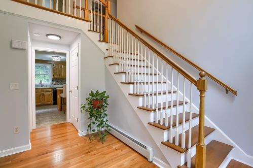 26 Stark Rd, Derry, NH 03038-4611