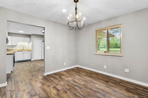 1956 Gayhart Dr, Xenia OH  45385-4825 exterior